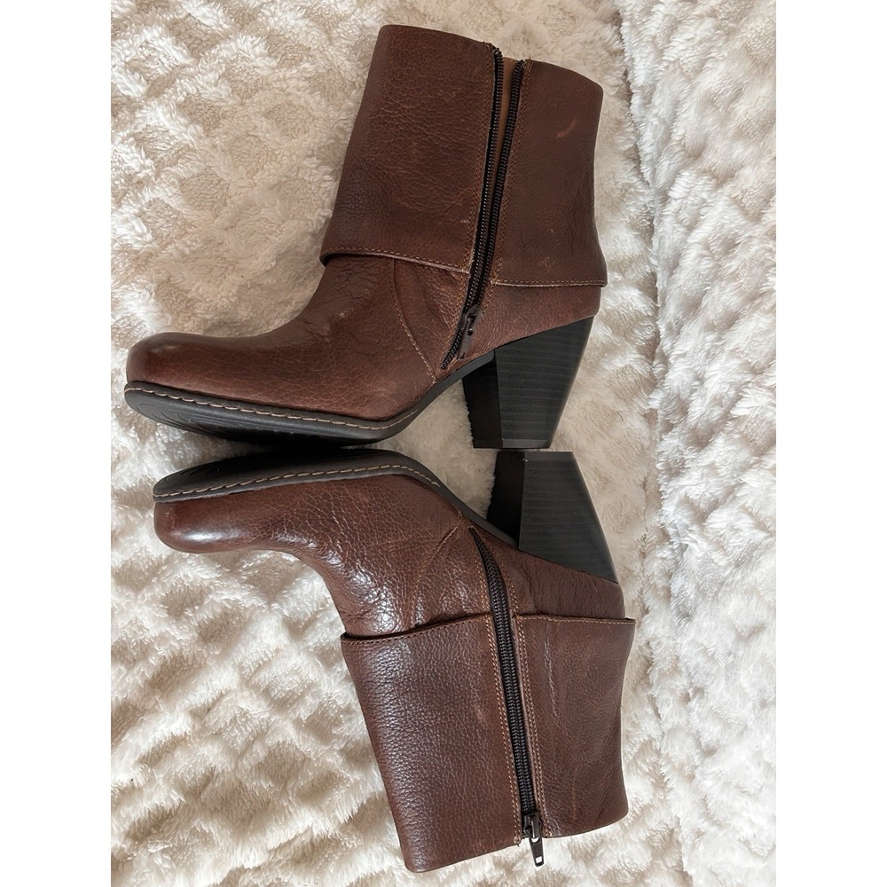 Born Womens Traipse Boot Size 8.5 Brown Leather Bootie Block Heel Never Worn - Picture 3 of 7